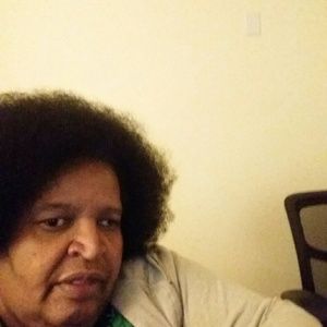 Meet your Posher, Juanita